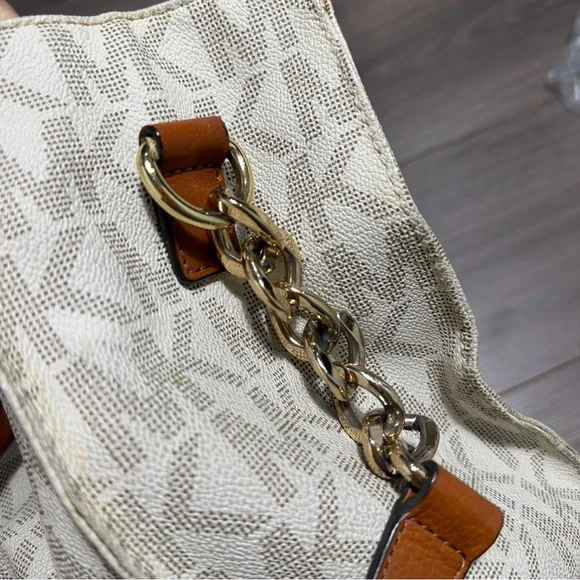 MICHAEL KORS Hamilton White Monogram Tote with Brown Leather Trim - Picture 12 of 13